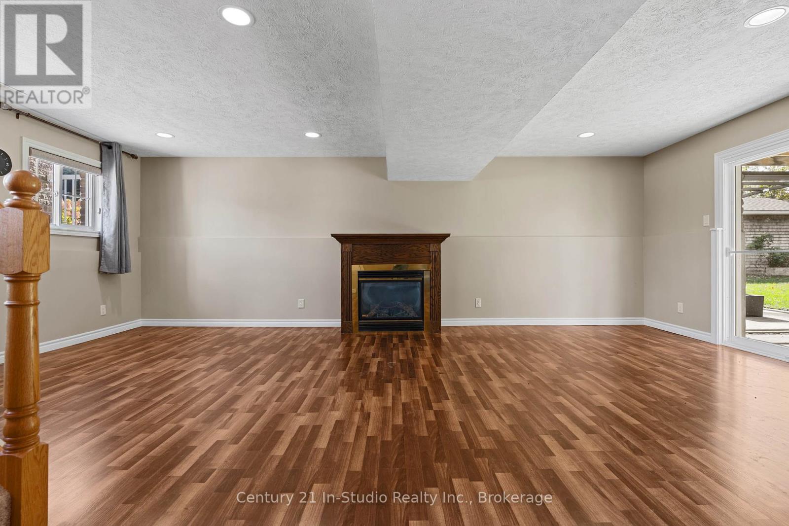 72 Jane Street, Chatsworth, Ontario  N0H 1G0 - Photo 29 - X12458466