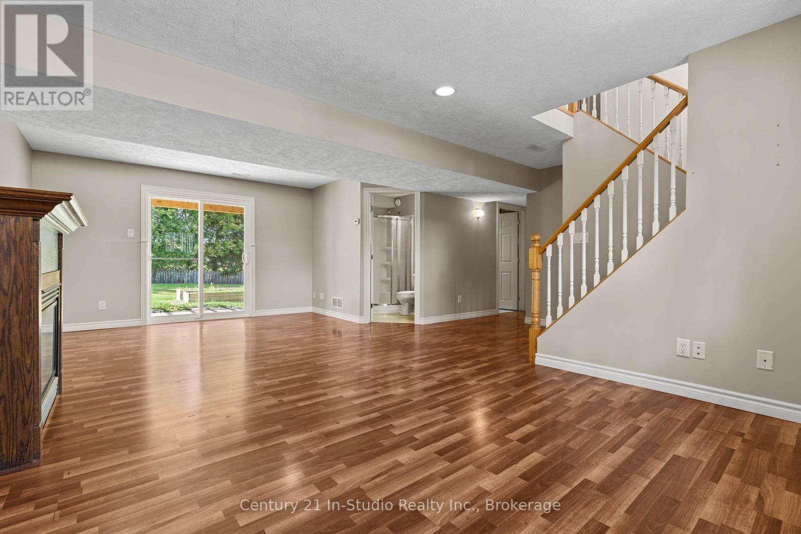 72 Jane Street, Chatsworth, Ontario  N0H 1G0 - Photo 33 - X12458466