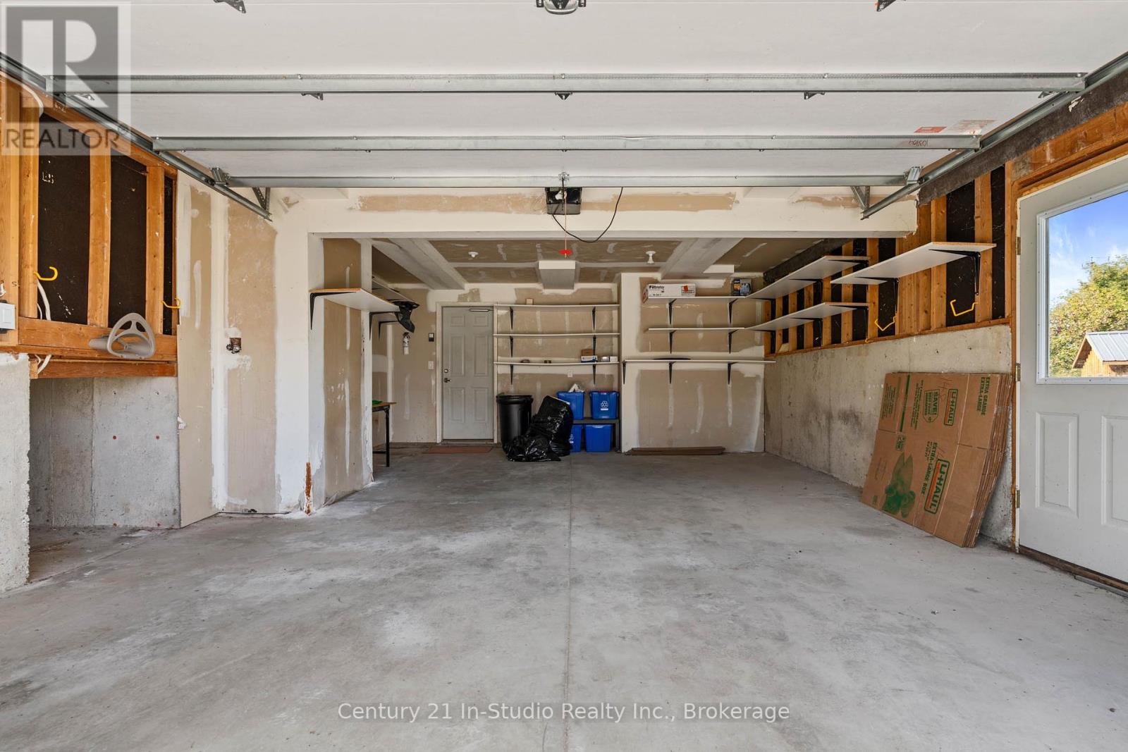 72 Jane Street, Chatsworth, Ontario  N0H 1G0 - Photo 38 - X12458466
