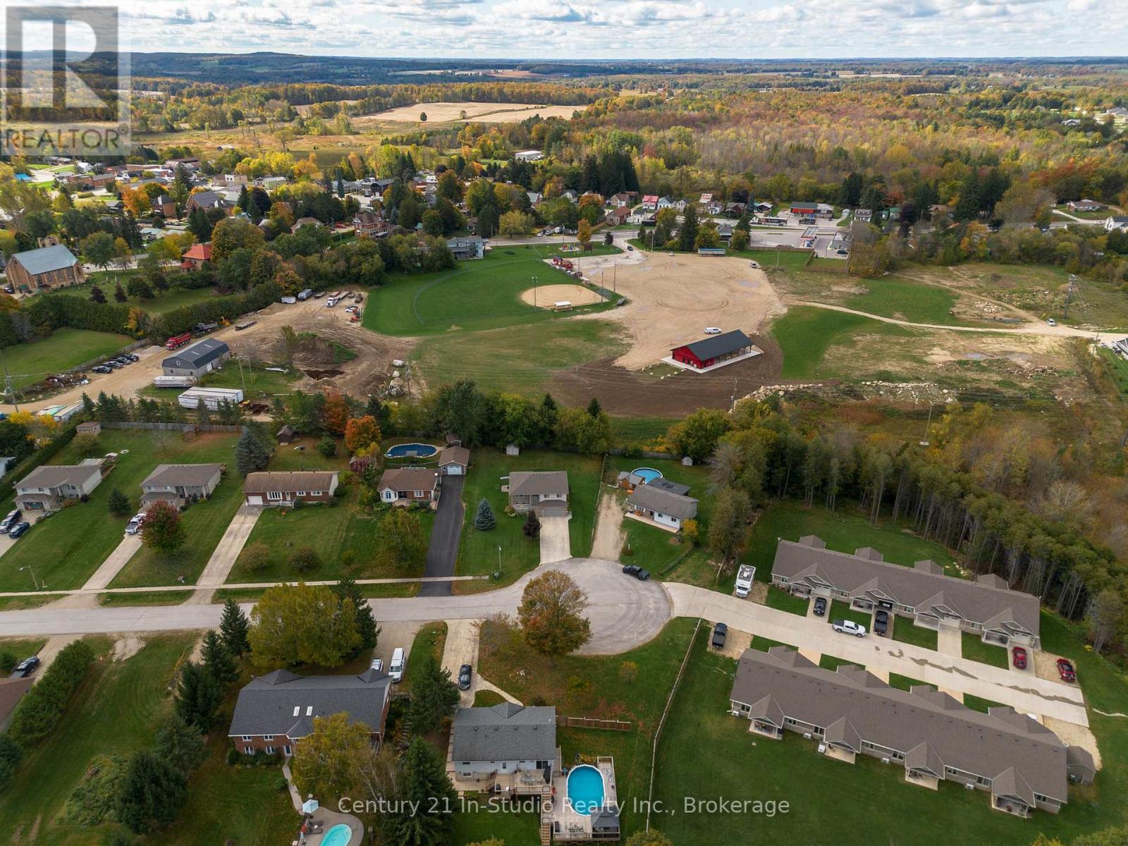 72 Jane Street, Chatsworth, Ontario  N0H 1G0 - Photo 46 - X12458466