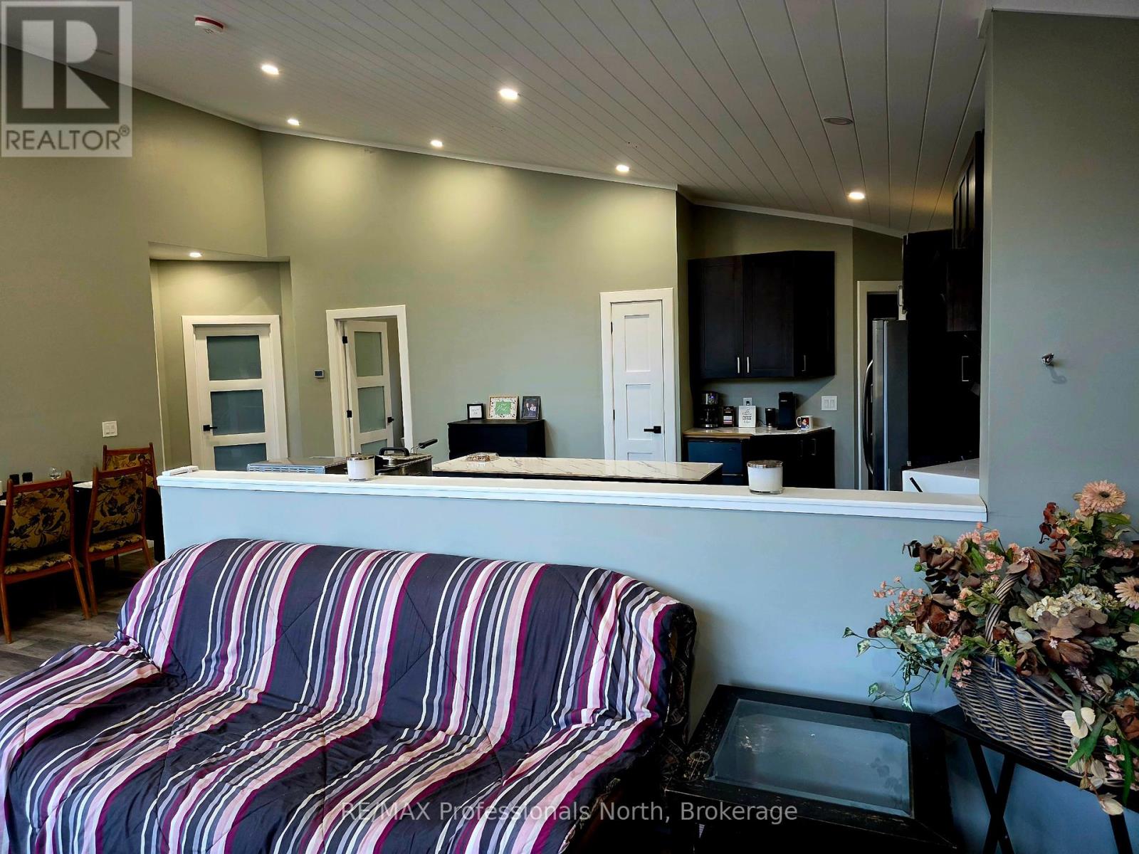 816 Second Avenue, Mcmurrich/monteith, Ontario  P0A 1J0 - Photo 9 - X12458491