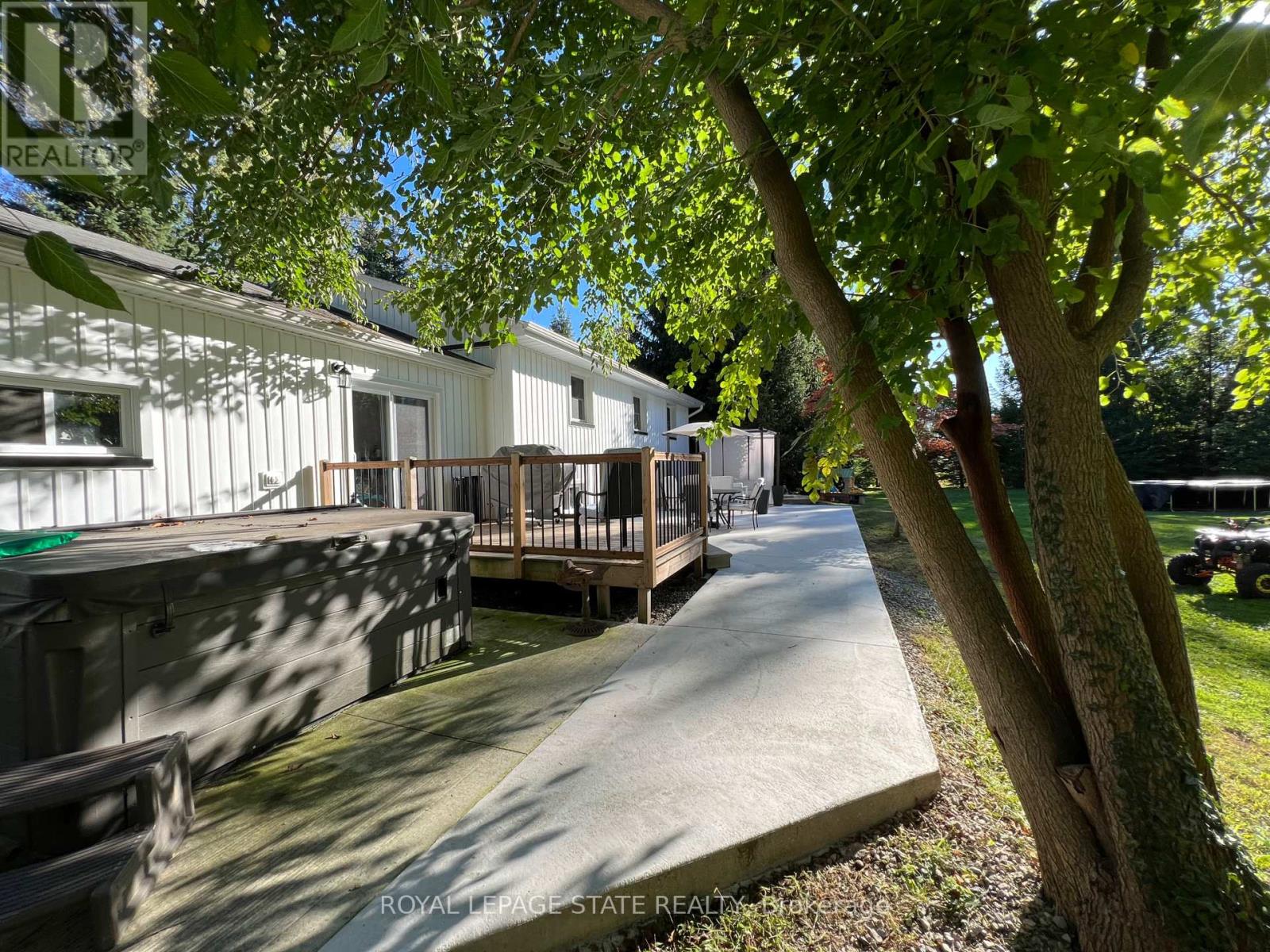 104 Diltz Road, Haldimand, Ontario  N1A 2V5 - Photo 16 - X12422134