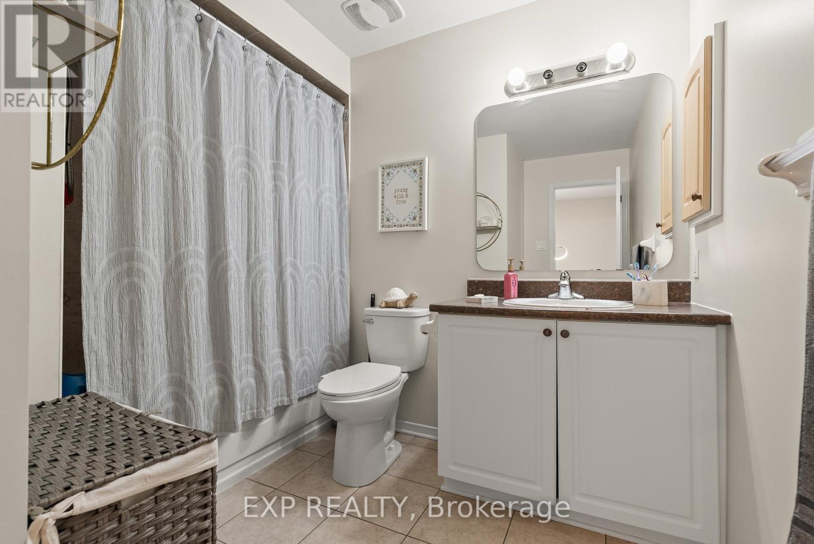 229 Duntroon Circle, Ottawa, Ontario  K1T 4C9 - Photo 26 - X12458190