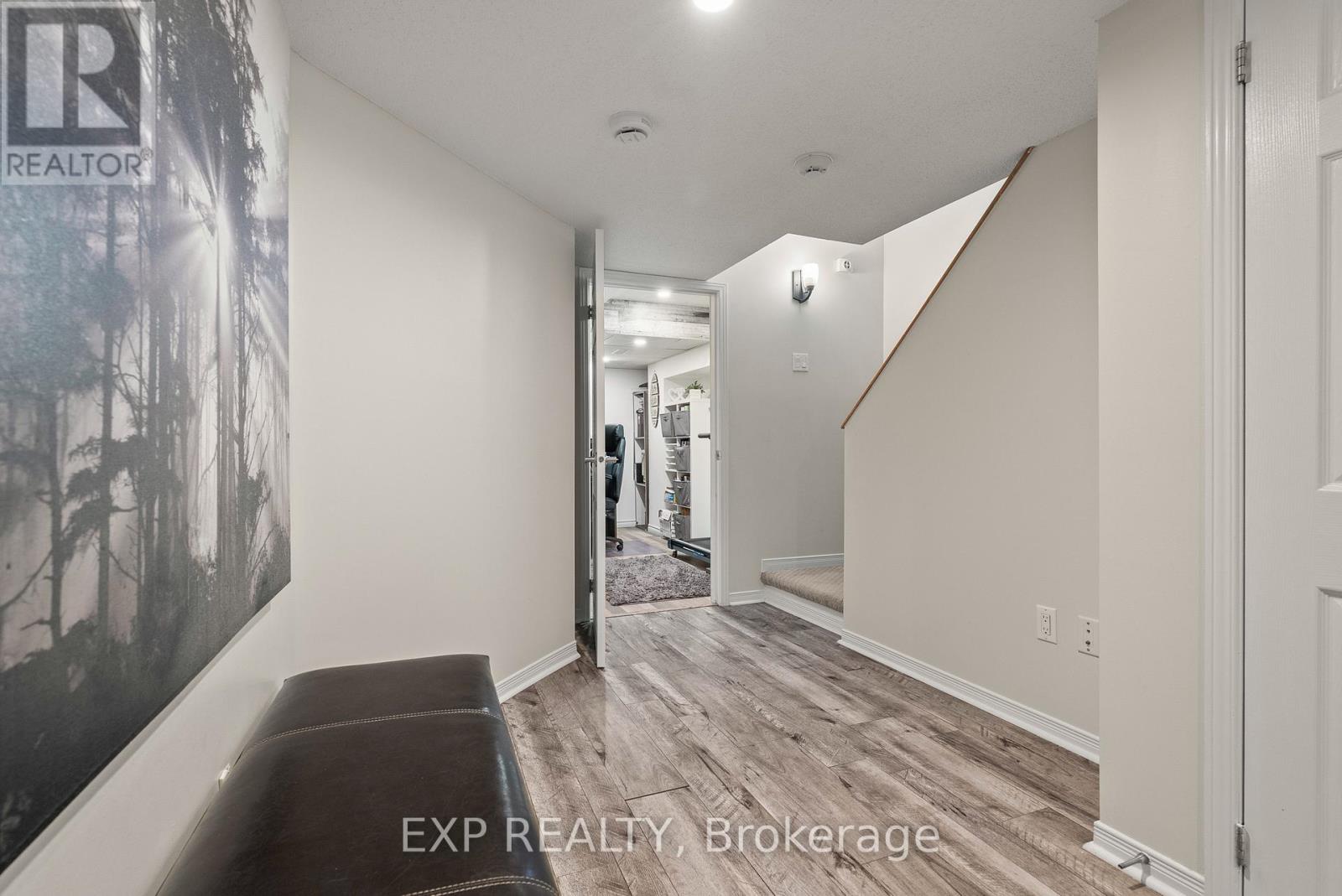 229 Duntroon Circle, Ottawa, Ontario  K1T 4C9 - Photo 27 - X12458190