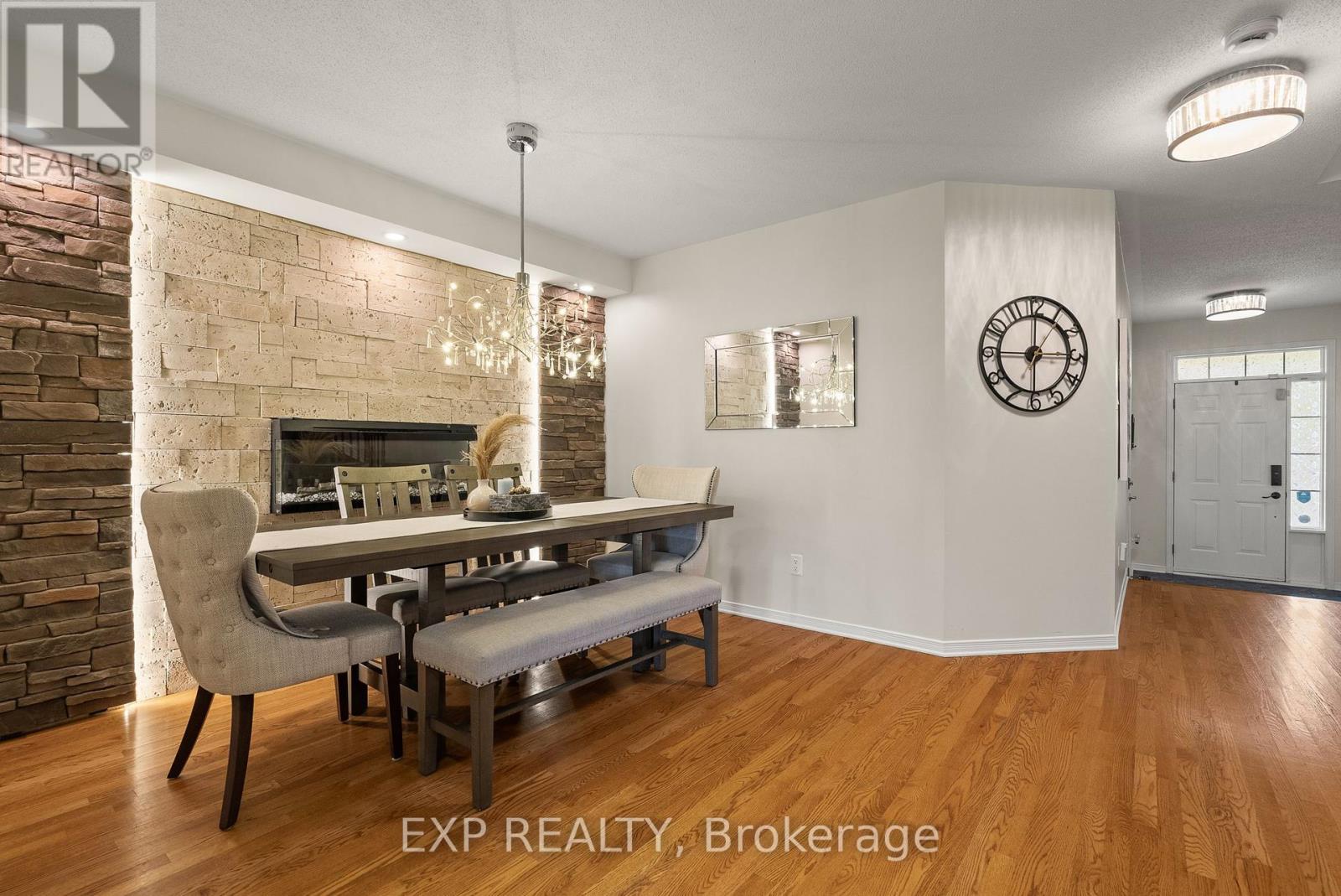 229 Duntroon Circle, Ottawa, Ontario  K1T 4C9 - Photo 7 - X12458190