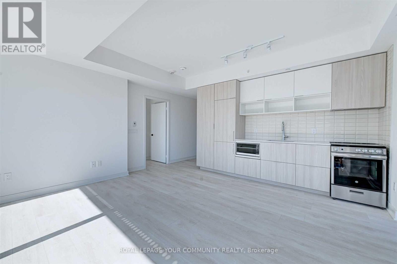 810 - 60 Tannery Road, Toronto, Ontario  M5A 0S8 - Photo 2 - C12458472