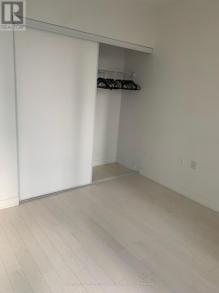 701 - 1 The Esplanade Drive, Toronto, Ontario  M5E 0A8 - Photo 10 - C12458474