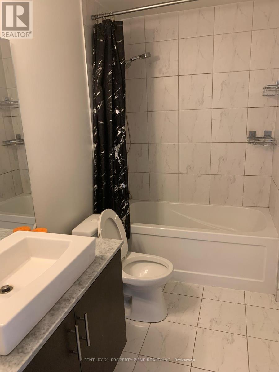 701 - 1 The Esplanade Drive, Toronto, Ontario  M5E 0A8 - Photo 13 - C12458474