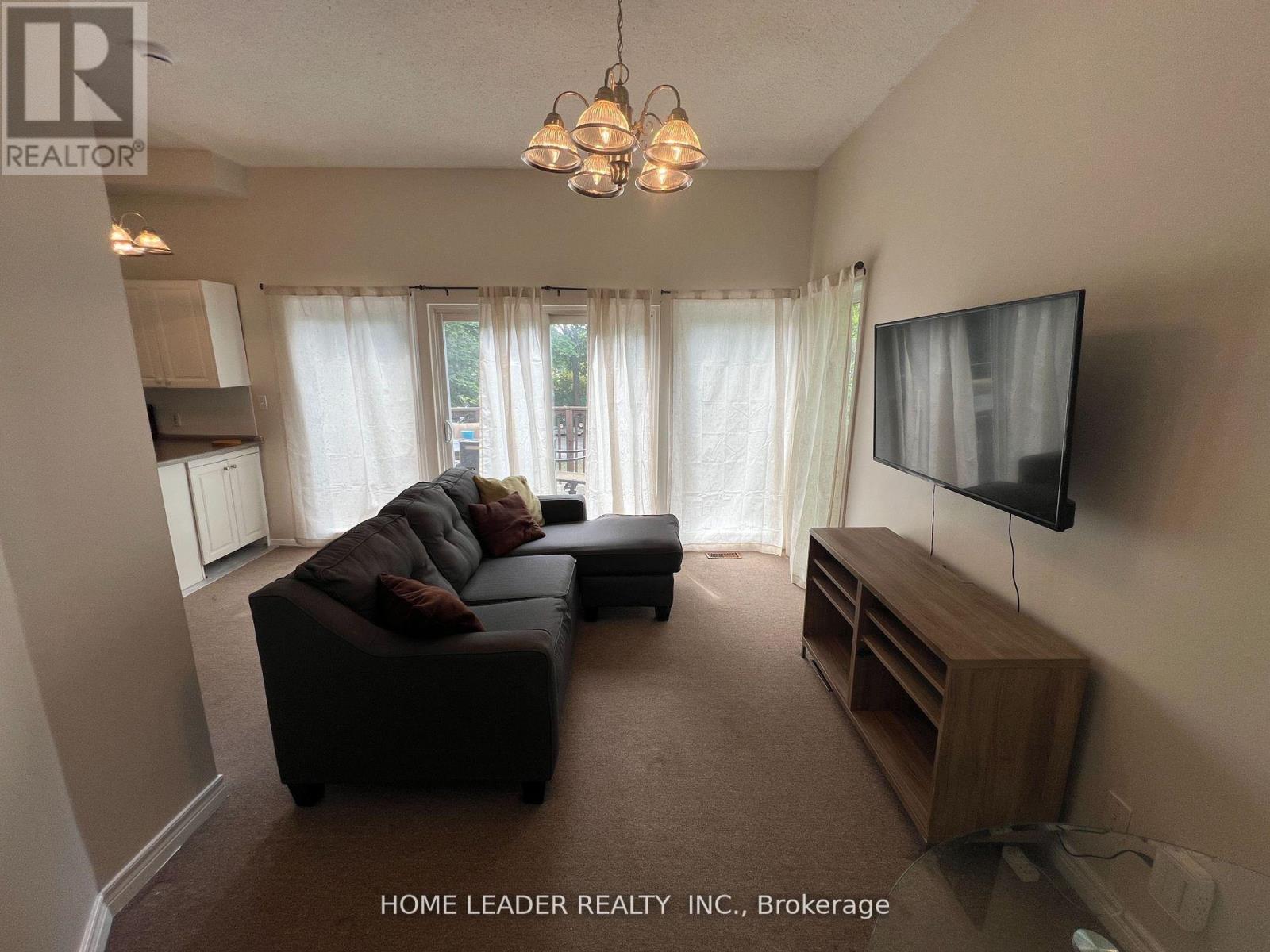 23 Franklin Avenue, Toronto, Ontario  M2N 1B7 - Photo 3 - C12458479