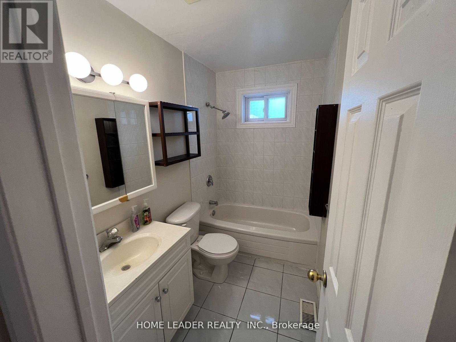 23 Franklin Avenue, Toronto, Ontario  M2N 1B7 - Photo 6 - C12458479