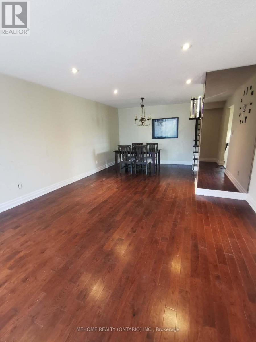 Upper Unit - 41 Clancy Drive, Toronto, Ontario  M2J 2V7 - Photo 2 - C12458487