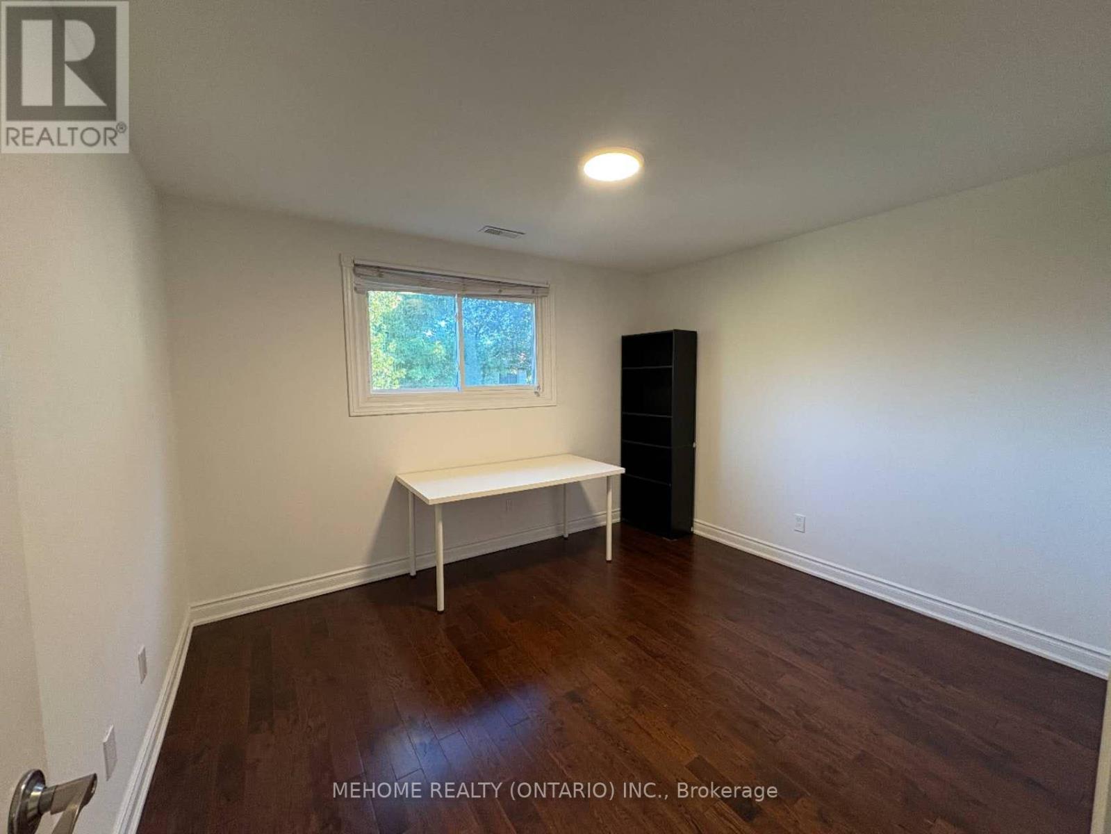 Upper Unit - 41 Clancy Drive, Toronto, Ontario  M2J 2V7 - Photo 6 - C12458487