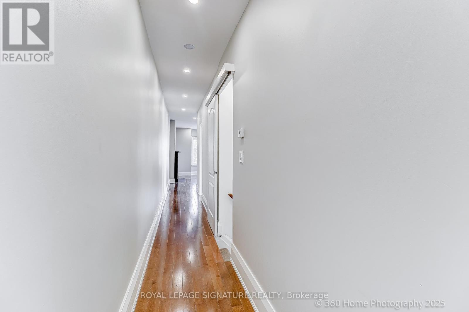 322 Silver Birch Avenue, Toronto, Ontario  M4E 3L5 - Photo 18 - E12458462