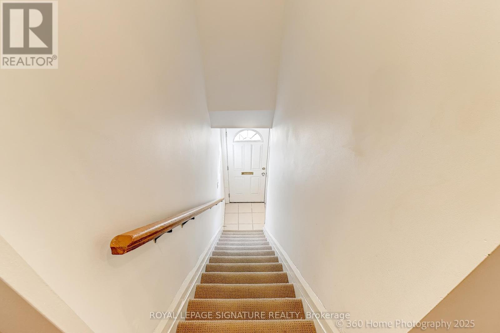 322 Silver Birch Avenue, Toronto, Ontario  M4E 3L5 - Photo 6 - E12458462