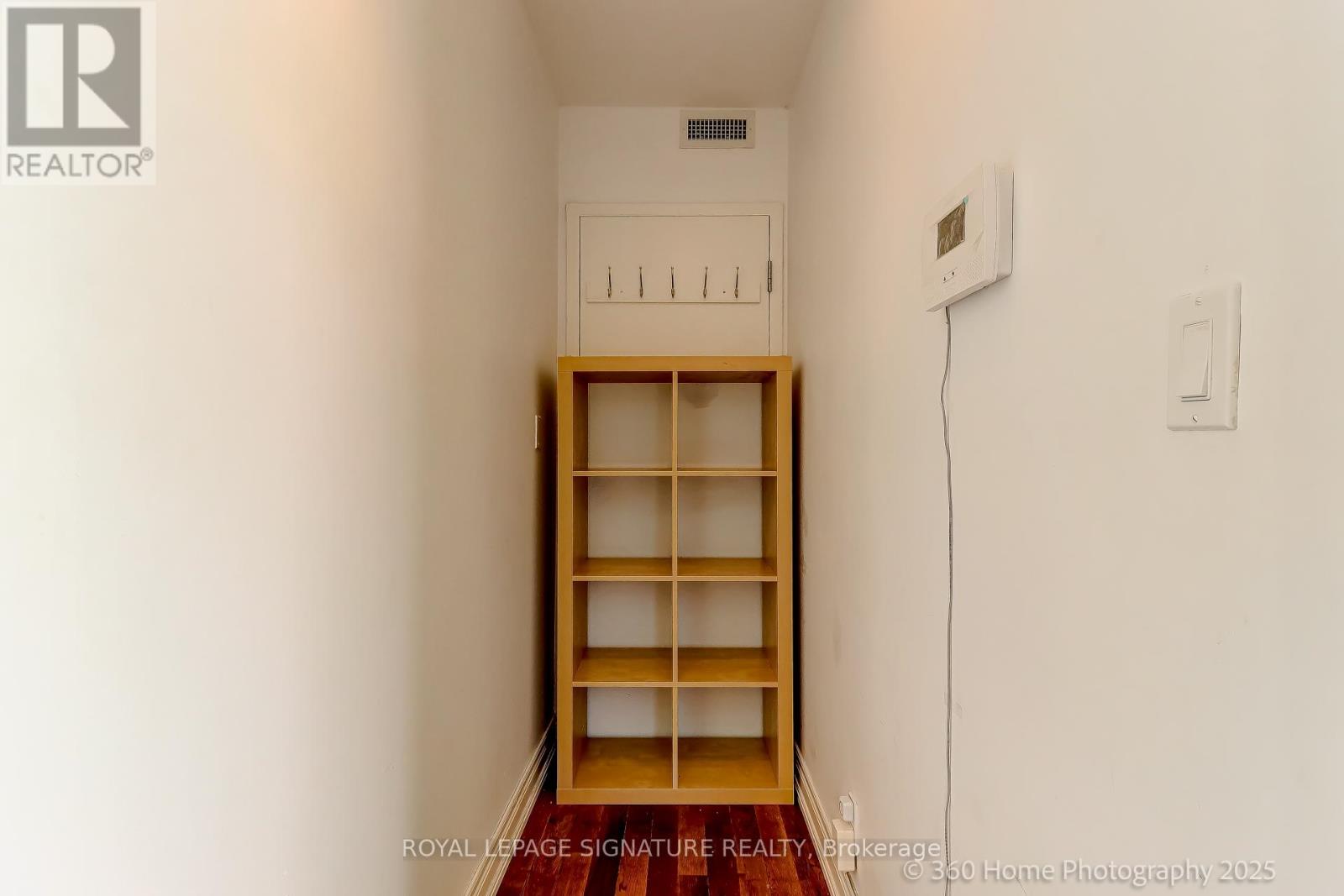 322 Silver Birch Avenue, Toronto, Ontario  M4E 3L5 - Photo 7 - E12458462