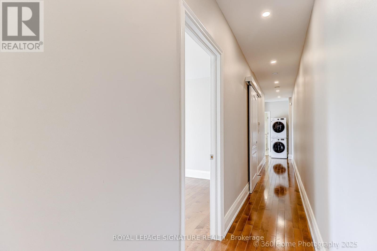 322 Silver Birch Avenue, Toronto, Ontario  M4E 3L5 - Photo 8 - E12458462