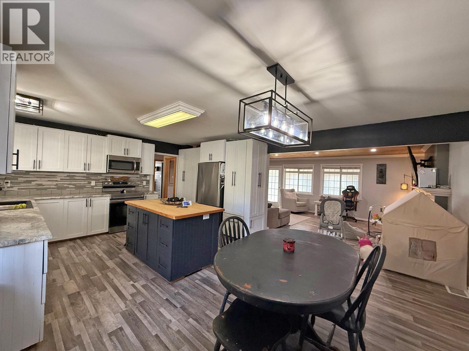 335 Clearview Crescent, Williams Lake, British Columbia  V2G 2H4 - Photo 4 - R3057692