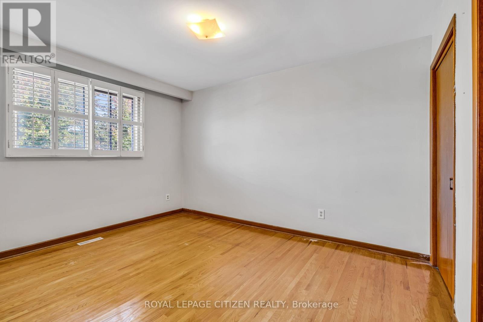 155 Milady Road, Toronto, Ontario  M9L 2J1 - Photo 11 - W12458459