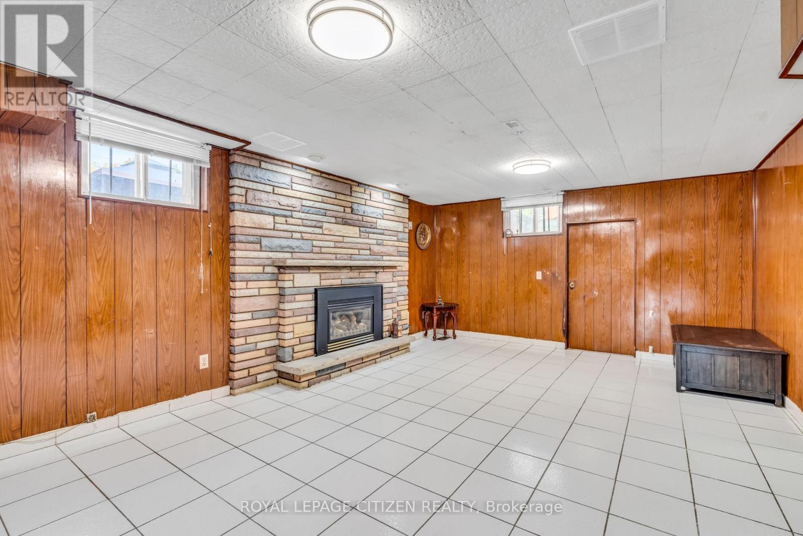 155 Milady Road, Toronto, Ontario  M9L 2J1 - Photo 19 - W12458459