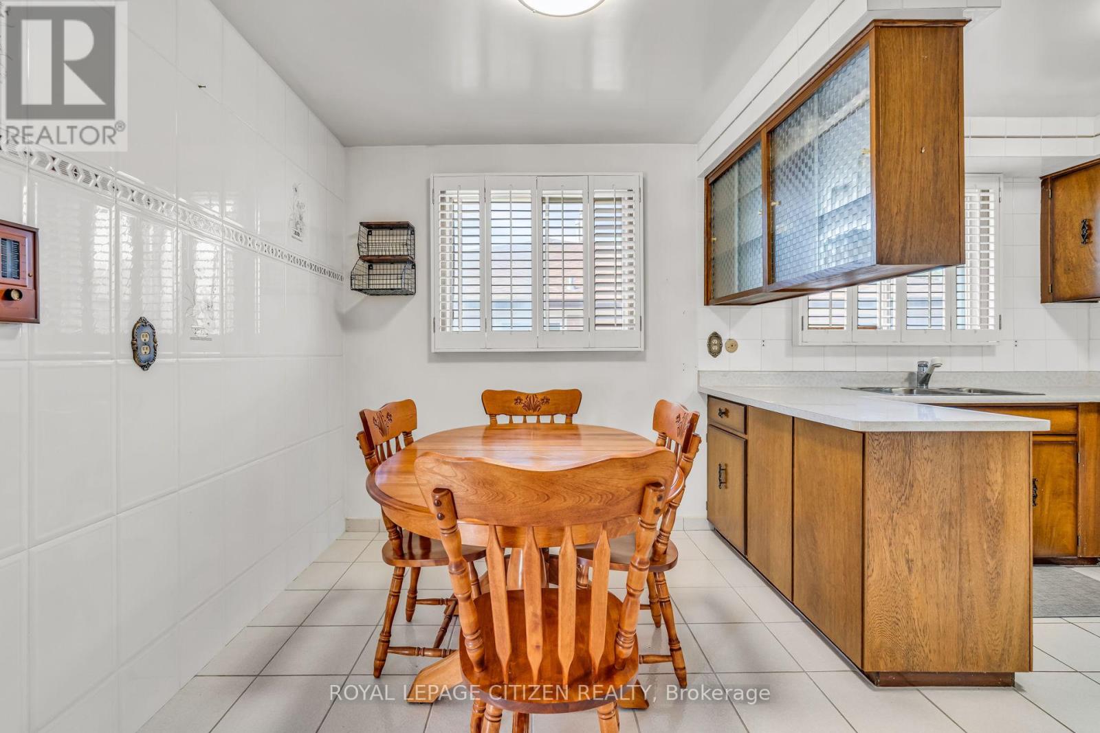 155 Milady Road, Toronto, Ontario  M9L 2J1 - Photo 6 - W12458459