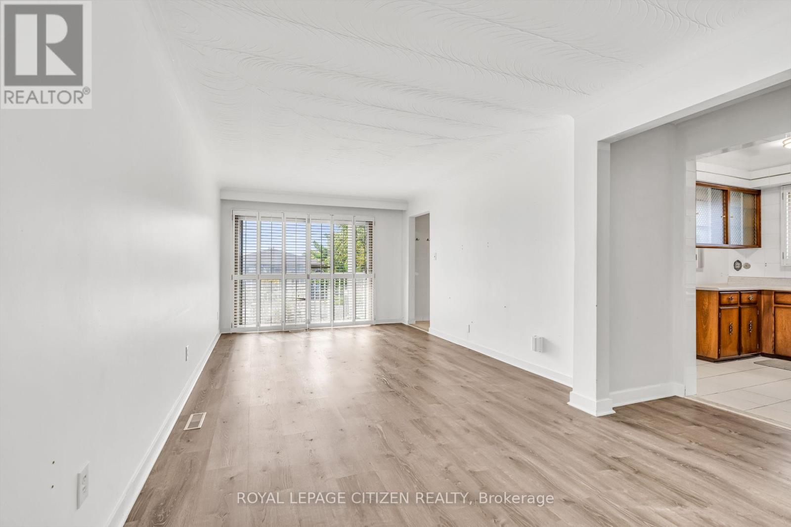 155 Milady Road, Toronto, Ontario  M9L 2J1 - Photo 7 - W12458459