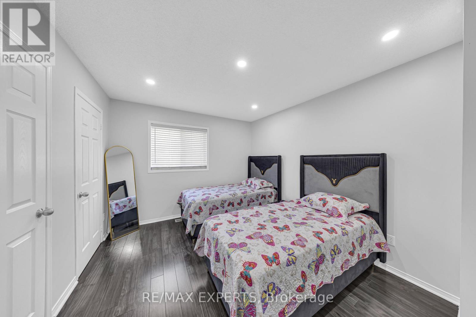 1103 Blueheron Boulevard, Mississauga, Ontario  L5V 2J7 - Photo 34 - W12458464