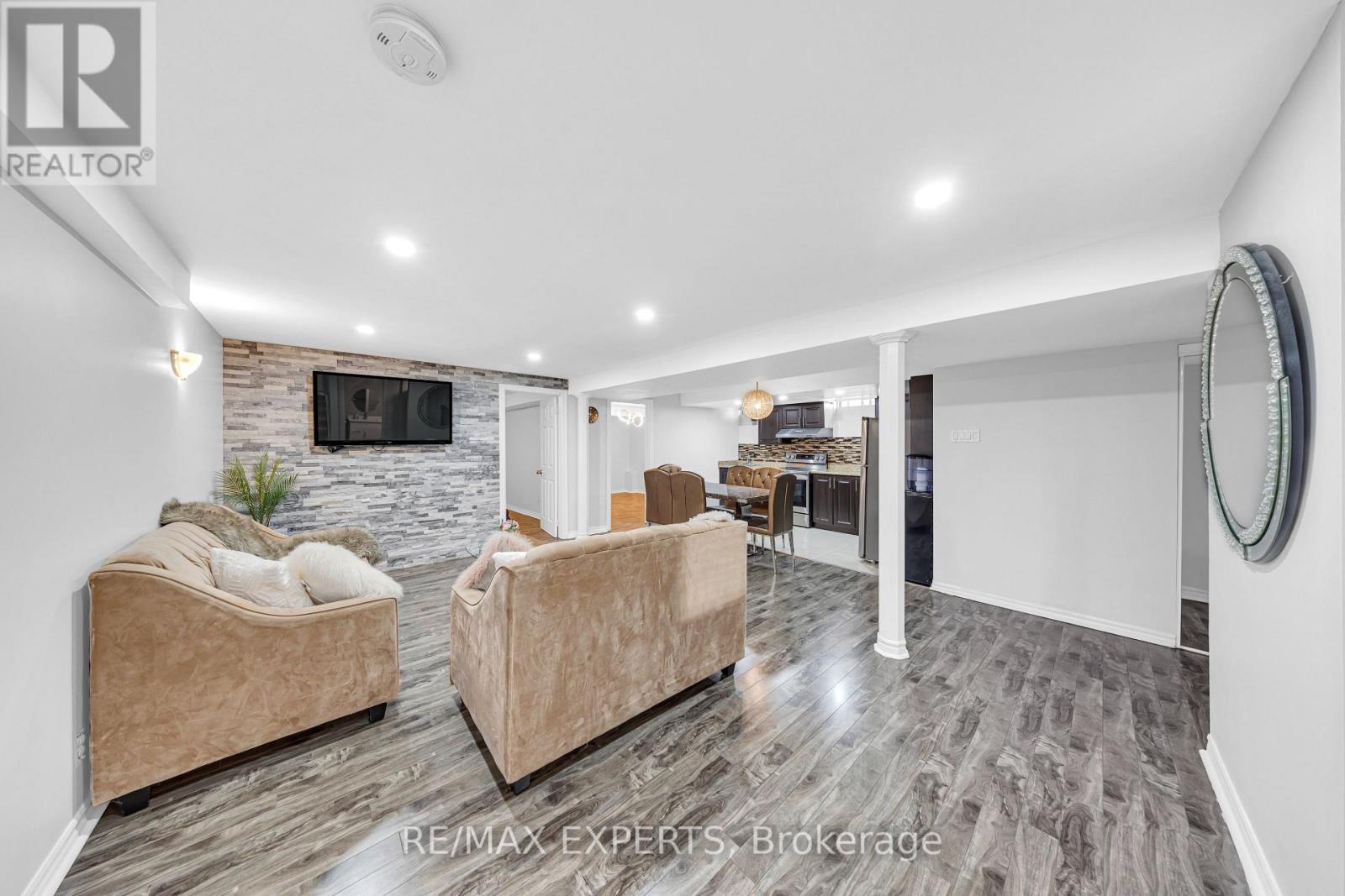 1103 Blueheron Boulevard, Mississauga, Ontario  L5V 2J7 - Photo 36 - W12458464