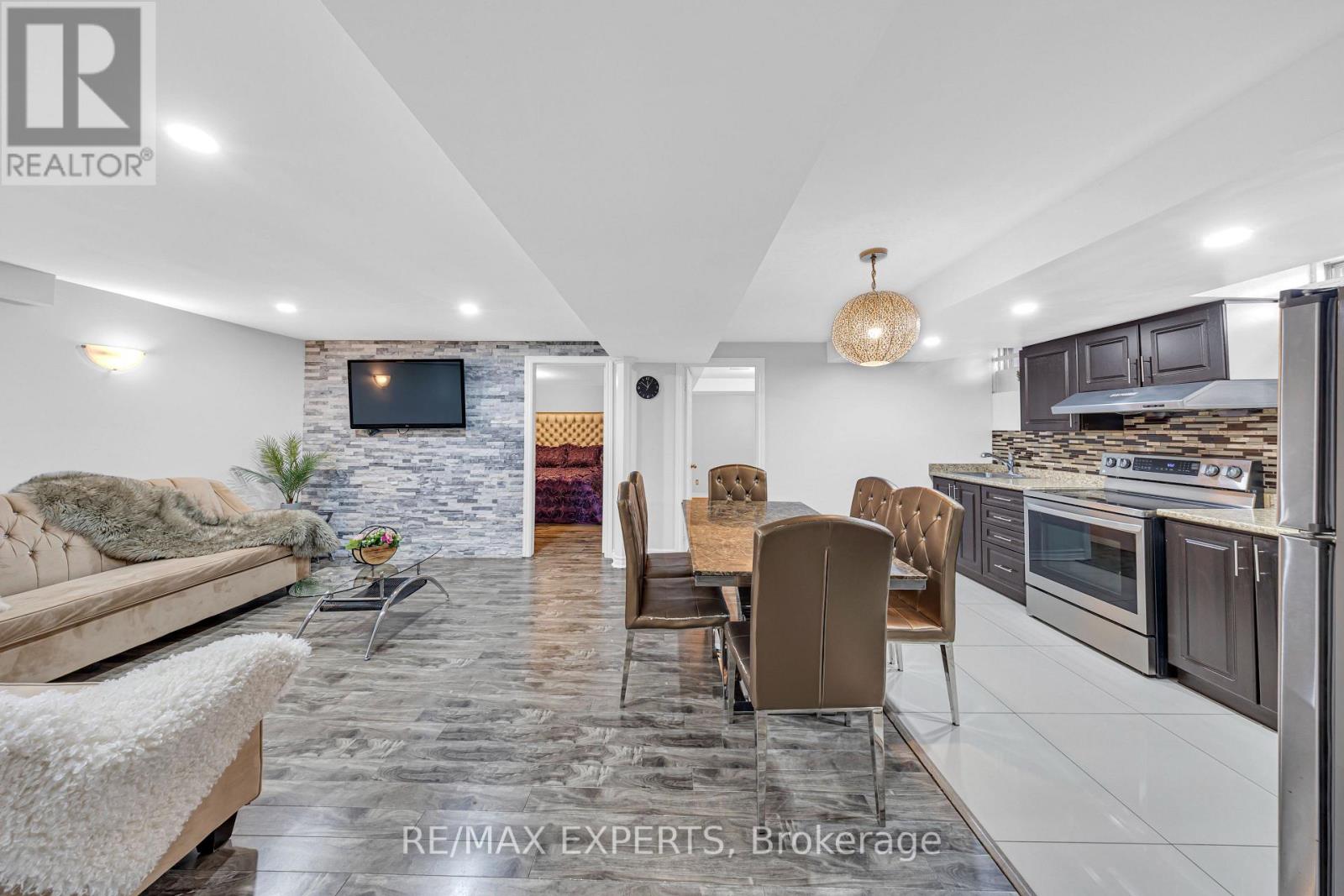 1103 Blueheron Boulevard, Mississauga, Ontario  L5V 2J7 - Photo 39 - W12458464