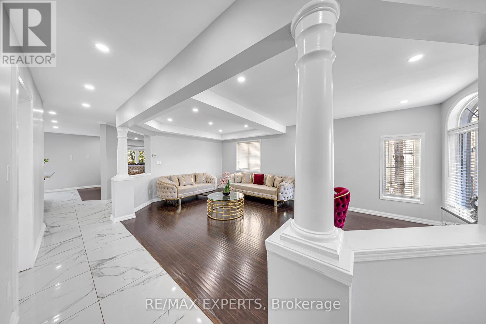 1103 Blueheron Boulevard, Mississauga, Ontario  L5V 2J7 - Photo 8 - W12458464
