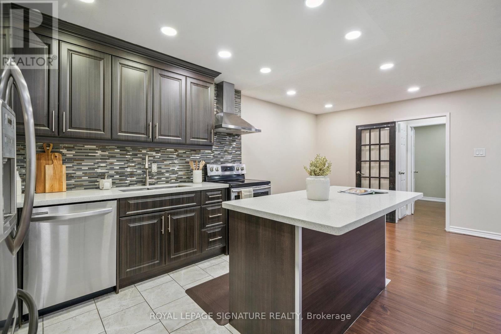 51 - 1624 Bloor Street, Mississauga, Ontario  L4X 2S2 - Photo 8 - W12458488
