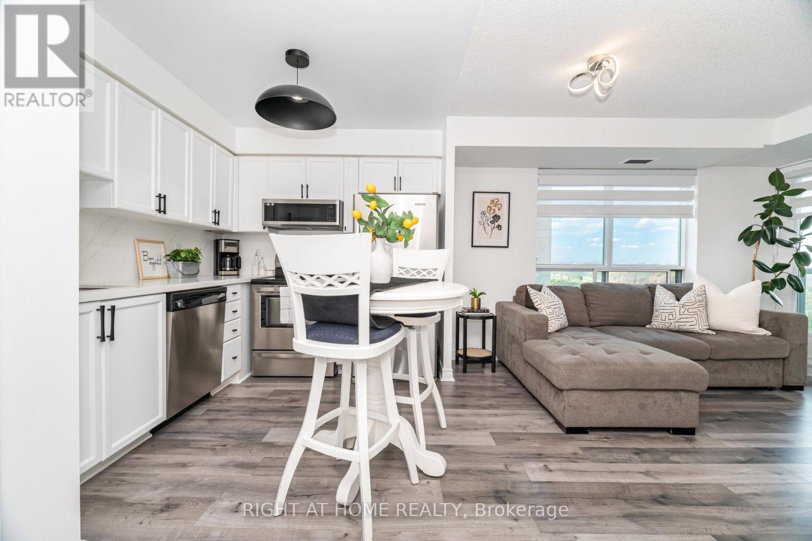 1211 - 2545 ERIN CENTRE BOULEVARD, Mississauga, Ontario