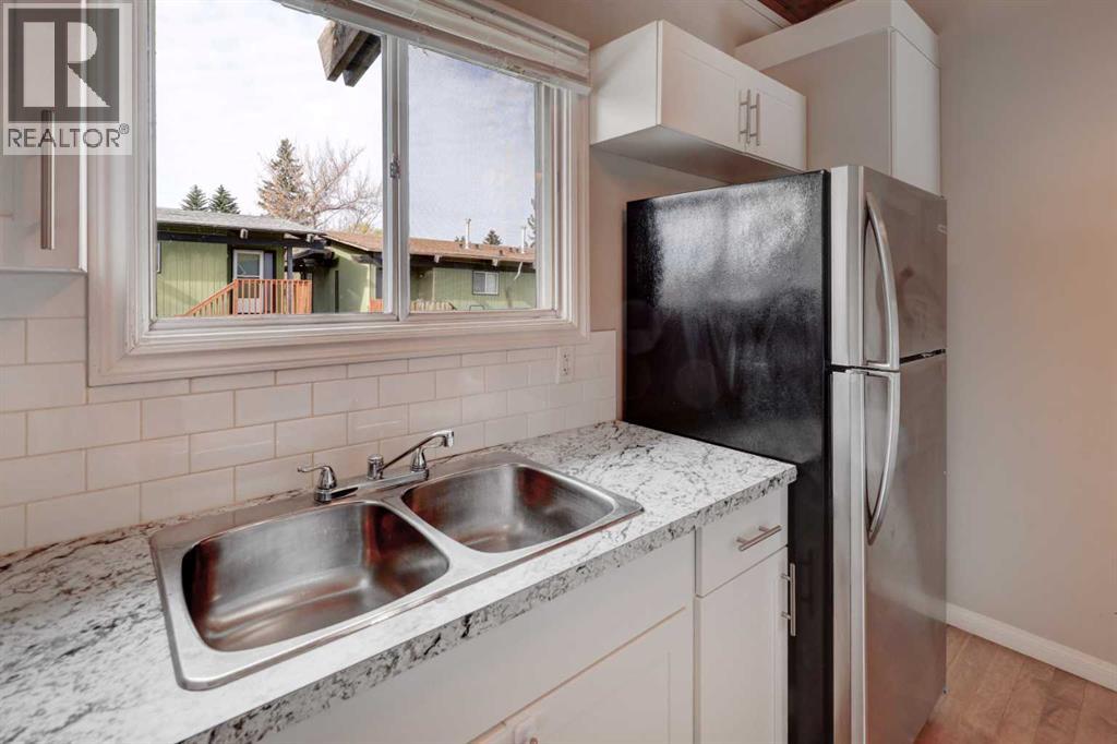 531 Sabrina Road Sw, Calgary, Alberta  T2W 1Y7 - Photo 17 - A2263330