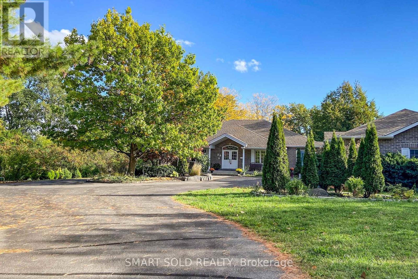 33 CARRYING PLACE ROAD, Quinte West, Ontario