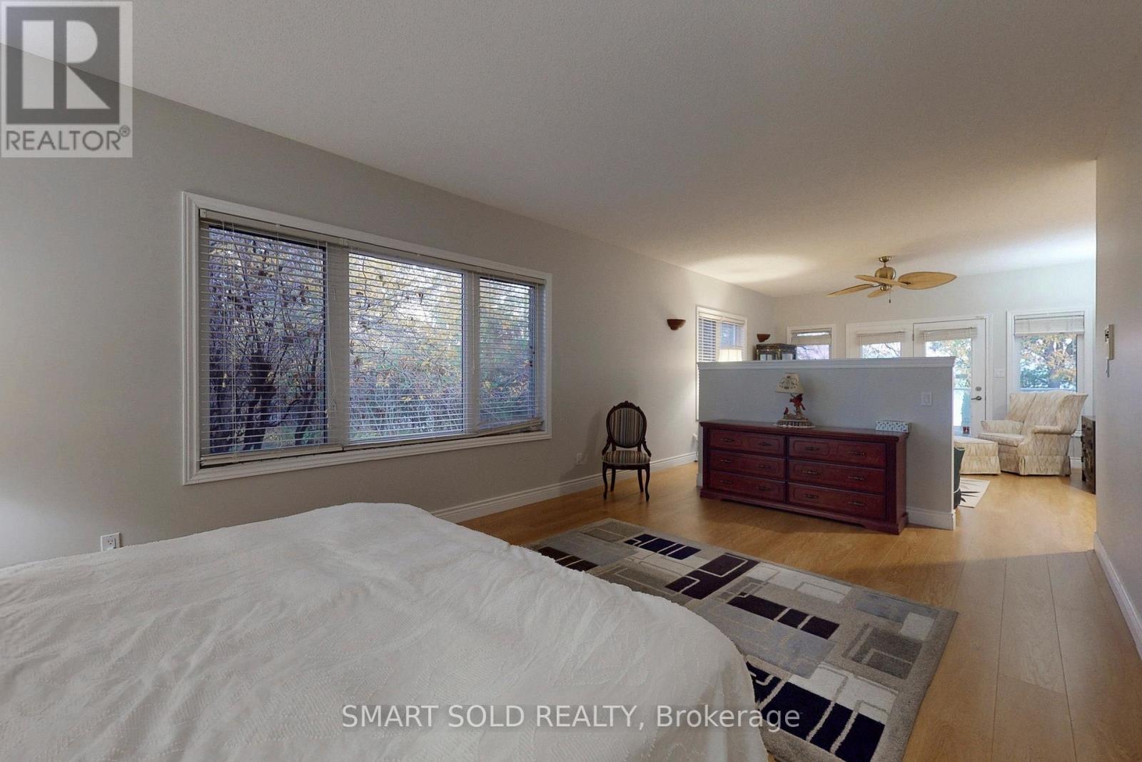 33 Carrying Place Road, Quinte West, Ontario  K8V 3E6 - Photo 23 - X12458481