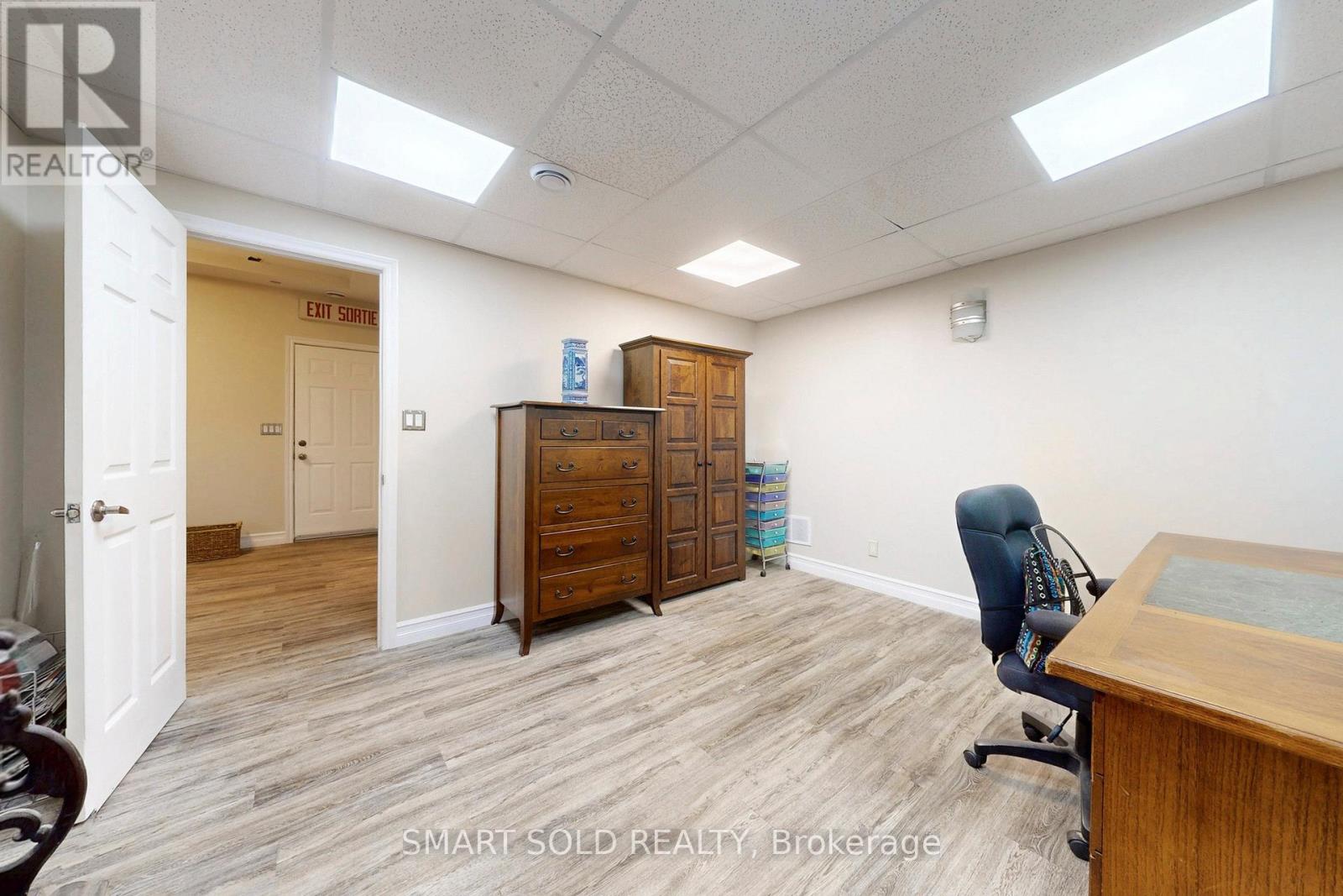 33 Carrying Place Road, Quinte West, Ontario  K8V 3E6 - Photo 25 - X12458481