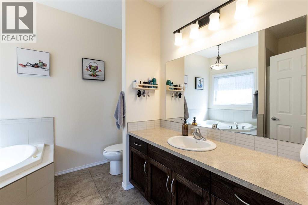 6305 58 Avenue, Innisfail, Alberta  T4G 0A4 - Photo 27 - A2250770