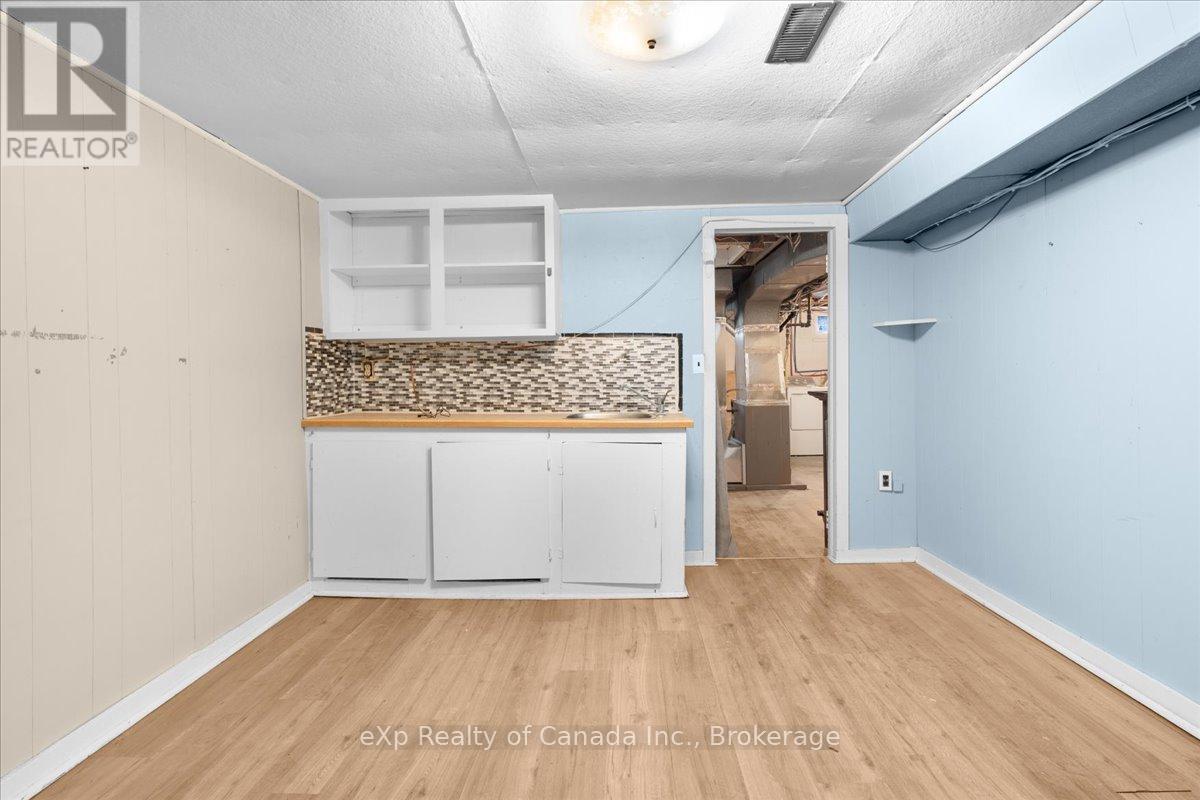 68 Cedar Street, Woodstock, Ontario  N4S 3P8 - Photo 22 - X12458493