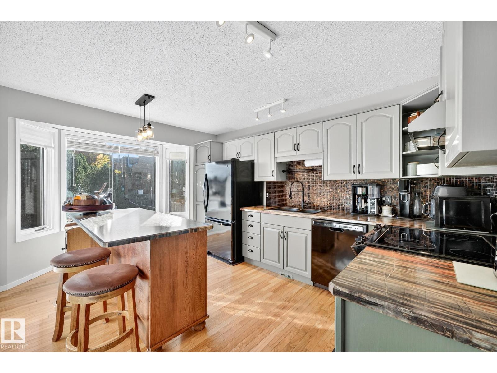6039 40 Av Nw, Edmonton, Alberta  T6L 3P6 - Photo 14 - E4461837