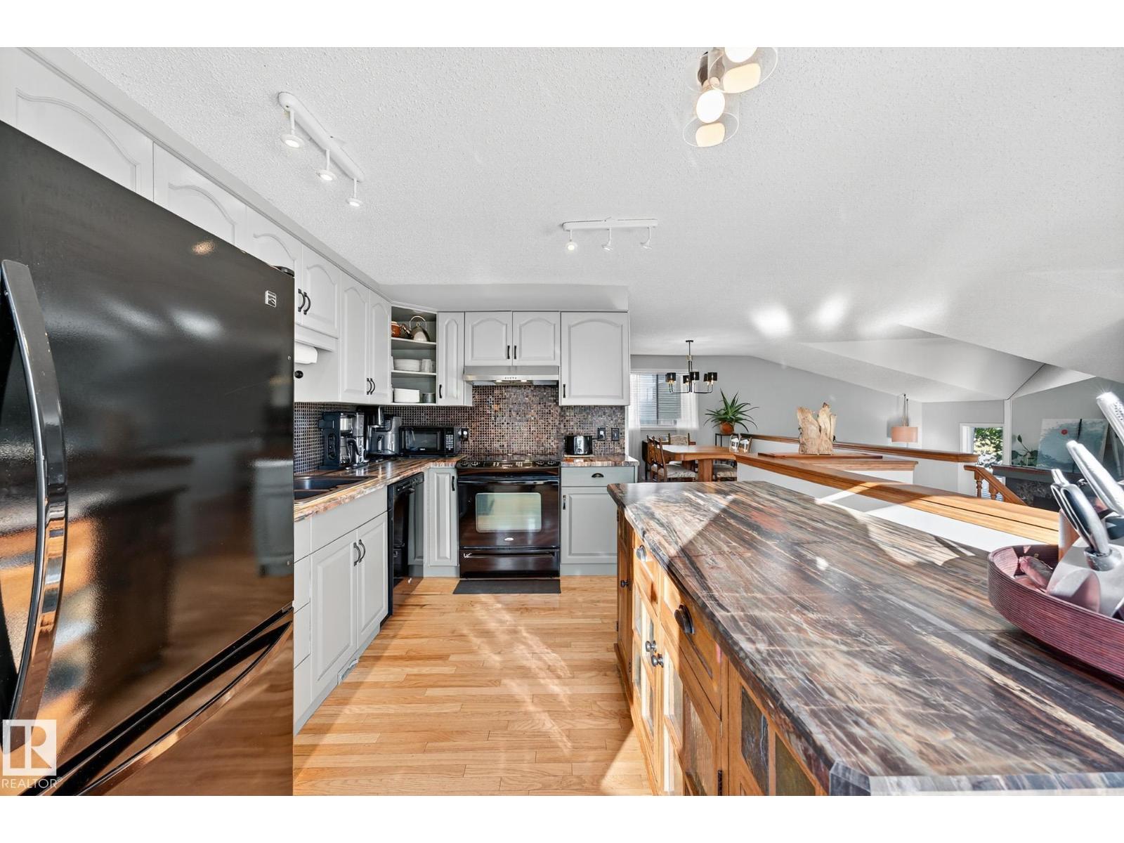 6039 40 Av Nw, Edmonton, Alberta  T6L 3P6 - Photo 16 - E4461837