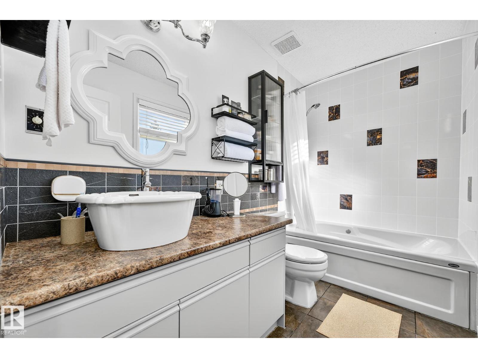 6039 40 Av Nw, Edmonton, Alberta  T6L 3P6 - Photo 22 - E4461837