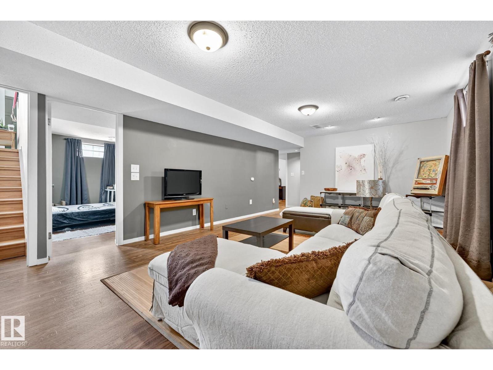6039 40 Av Nw, Edmonton, Alberta  T6L 3P6 - Photo 29 - E4461837