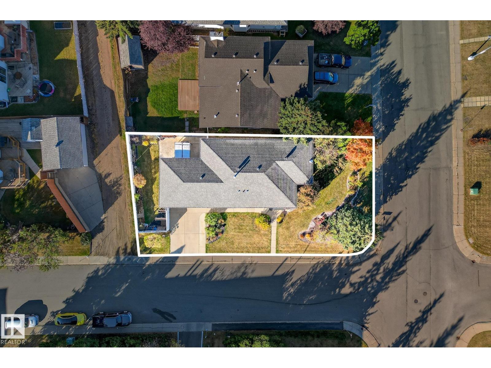 6039 40 Av Nw, Edmonton, Alberta  T6L 3P6 - Photo 4 - E4461837
