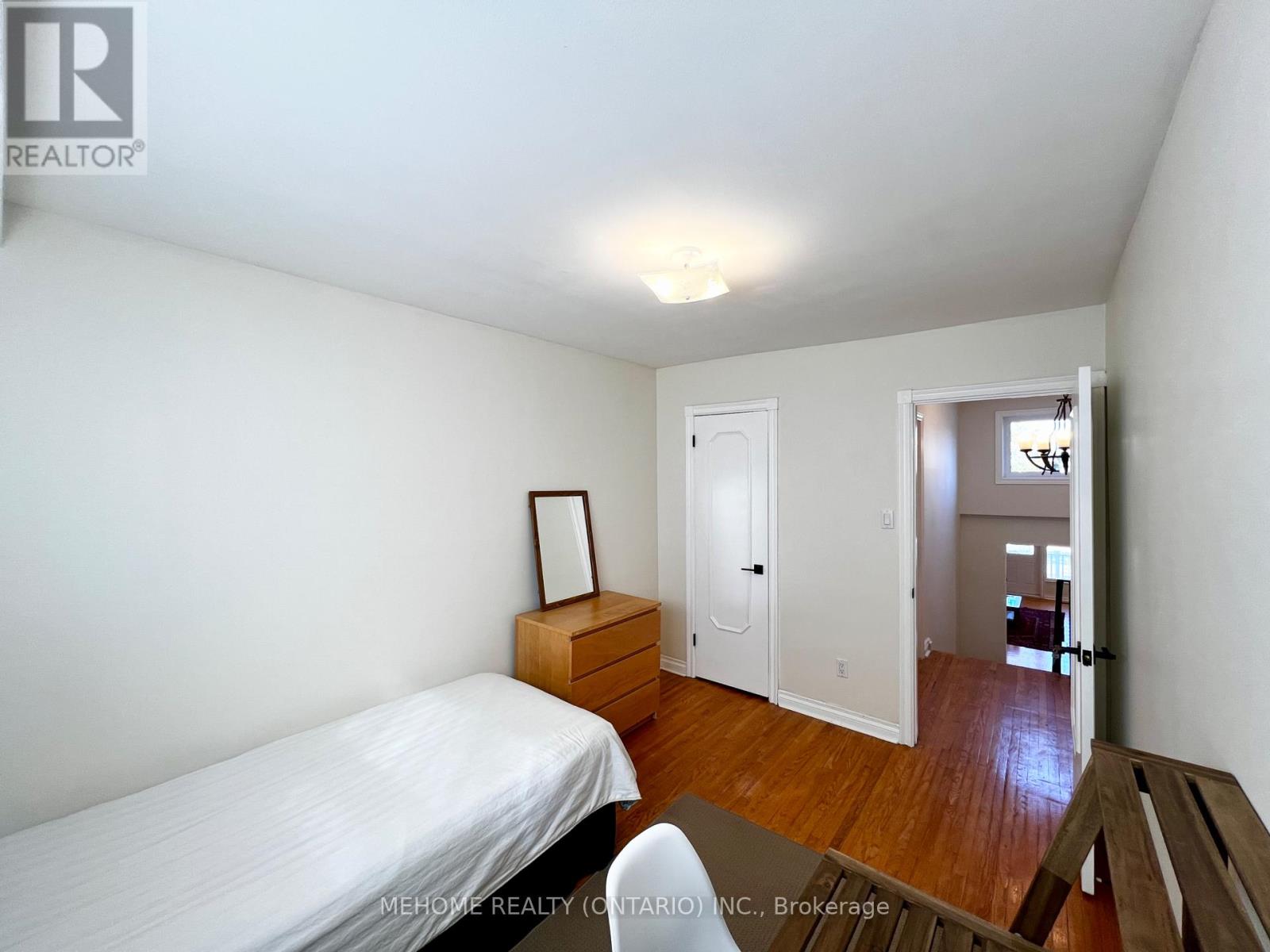 Upper - 126 Edmonton Drive, Toronto, Ontario  M2J 3X1 - Photo 17 - C12458500