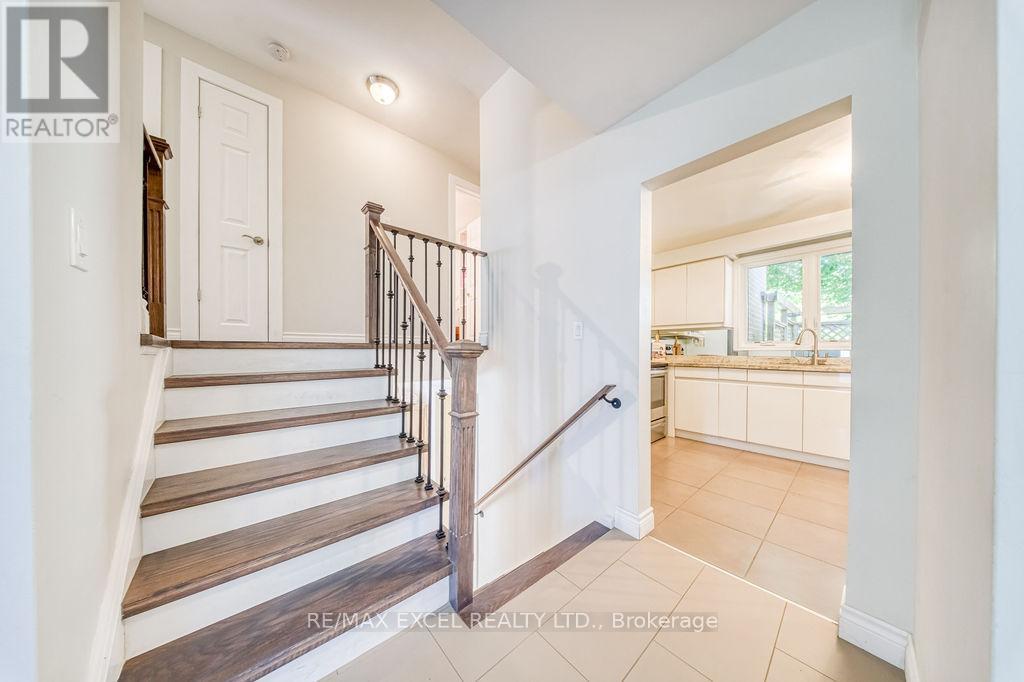 61 Corning Road, Toronto, Ontario  M2J 2L9 - Photo 17 - C12458501