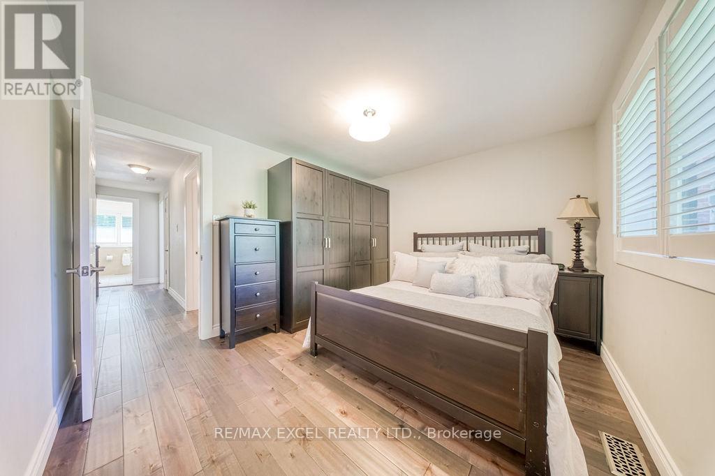 61 Corning Road, Toronto, Ontario  M2J 2L9 - Photo 19 - C12458501