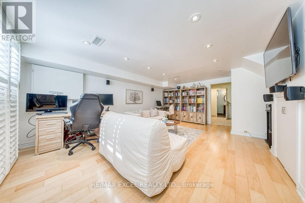 61 Corning Road, Toronto, Ontario  M2J 2L9 - Photo 28 - C12458501