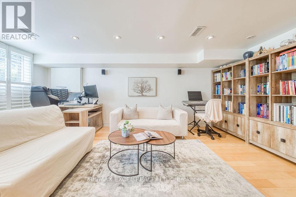 61 Corning Road, Toronto, Ontario  M2J 2L9 - Photo 29 - C12458501