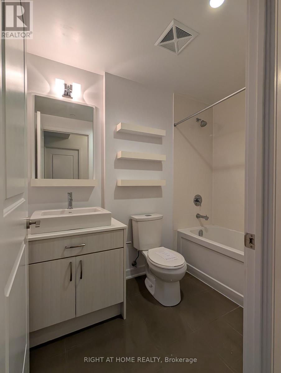 Sw416 - 9191 Yonge Street, Richmond Hill, Ontario  L4C 1E2 - Photo 24 - N12431926