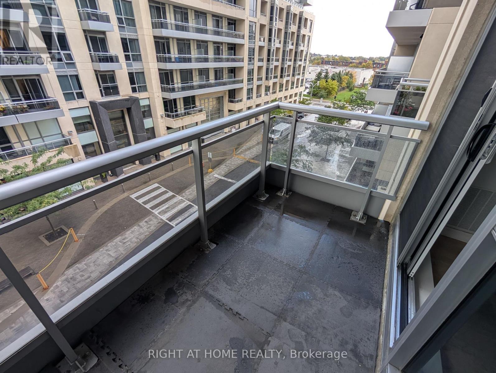 Sw416 - 9191 Yonge Street, Richmond Hill, Ontario  L4C 1E2 - Photo 26 - N12431926