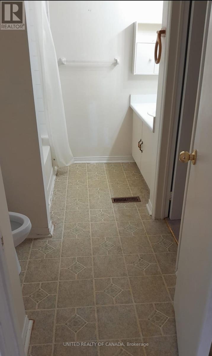 7 - 3510 South Millway Street, Mississauga, Ontario  L5L 3T9 - Photo 8 - W12454723